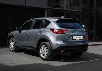 Подержанный автомобиль Mazda CX-5 2013 года (6 фото)