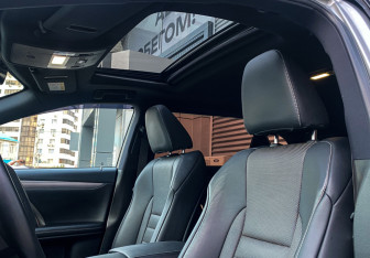 Подержанный автомобиль Lexus RX 2020 года (7 фото)