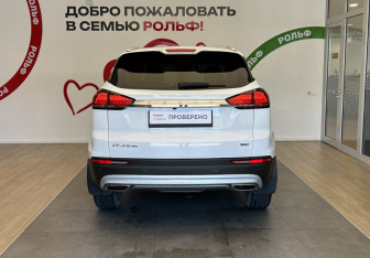 Подержанный автомобиль Geely Atlas Pro 2022 года (5 фото)