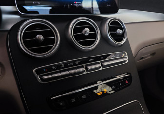 Подержанный автомобиль Mercedes-Benz GLC Coupe 2021 года (11 фото)