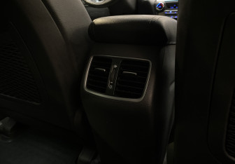 Подержанный автомобиль Hyundai Tucson 2015 года (10 фото)