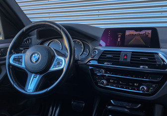 Подержанный автомобиль BMW X3 2020 года (13 фото)