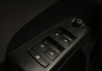 Подержанный автомобиль Chevrolet Aveo Sedan 2014 года (13 фото)