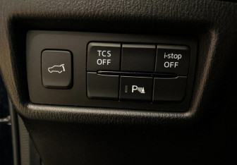 Подержанный автомобиль Mazda CX-5 2017 года (10 фото)