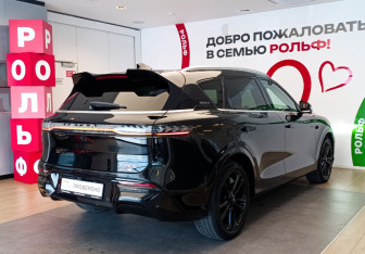 Подержанный автомобиль Voyah Free 2023 года (4 фото)