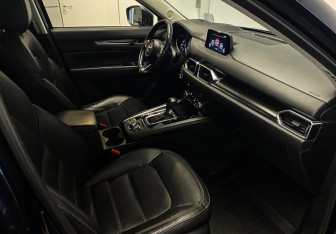 Подержанный автомобиль Mazda CX-5 2017 года (7 фото)