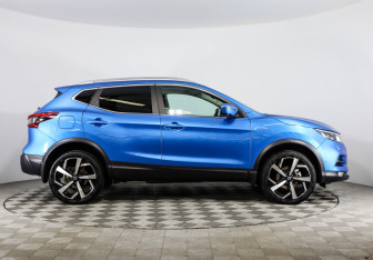 Подержанный автомобиль Nissan Qashqai 2020 года (4 фото)