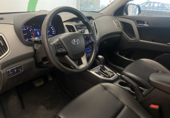 Подержанный автомобиль Hyundai Creta 2018 года (12 фото)
