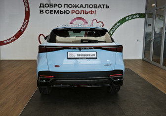 Подержанный автомобиль Omoda C5 2024 года (5 фото)