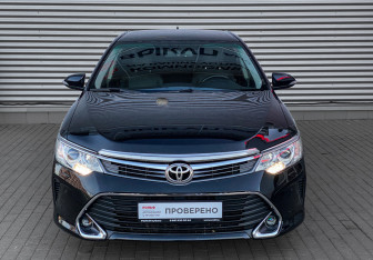 Подержанный автомобиль Toyota Camry Sedan 2015 года (2 фото)
