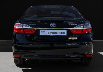 Подержанный автомобиль Toyota Camry Sedan 2016 года (5 фото)