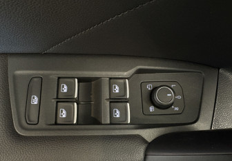 Подержанный автомобиль Volkswagen Tiguan 2018 года (13 фото)