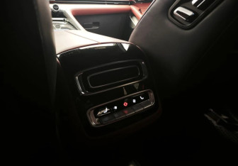 Подержанный автомобиль Exeed RX 2023 года (17 фото)