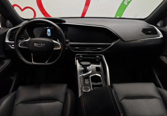 Подержанный автомобиль Geely Tugella 2024 года (9 фото)