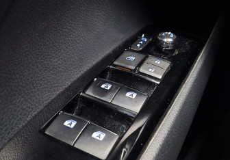 Подержанный автомобиль Toyota Camry Sedan 2018 года (12 фото)