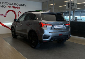 Подержанный автомобиль Mitsubishi ASX 2021 года (6 фото)
