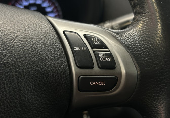 Подержанный автомобиль Subaru Forester Suv 2012 года (17 фото)