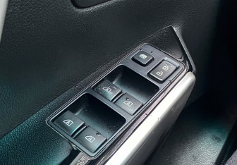 Подержанный автомобиль Mitsubishi Montero Sport 2022 года (24 фото)