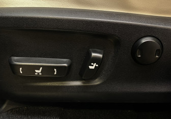 Подержанный автомобиль Lexus RX 2015 года (13 фото)