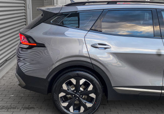 Подержанный автомобиль Kia Sportage 2024 года (9 фото)