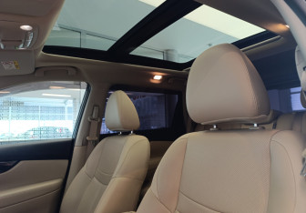 Подержанный автомобиль Nissan X-Trail 2019 года (13 фото)