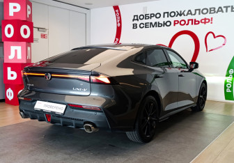 Подержанный автомобиль Changan UNI-V 2024 года (4 фото)