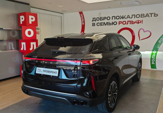 Подержанный автомобиль Exeed RX 2023 года (4 фото)