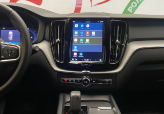 Подержанный автомобиль Volvo XC60 2021 года (10 фото)