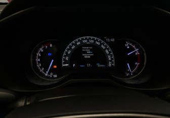 Подержанный автомобиль Toyota RAV4 2021 года (23 фото)