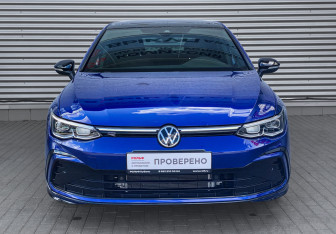 Подержанный автомобиль Volkswagen Golf Hatchback 2021 года (2 фото)