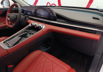 Подержанный автомобиль Exeed RX 2023 года (7 фото)