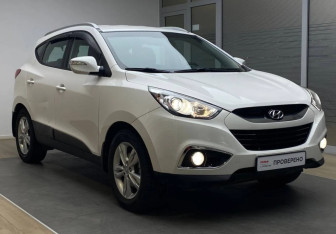 Подержанный автомобиль Hyundai ix35 2012 года (3 фото)
