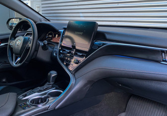 Подержанный автомобиль Toyota Camry Sedan 2023 года (10 фото)