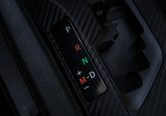 Подержанный автомобиль Toyota RAV4 2014 года (14 фото)