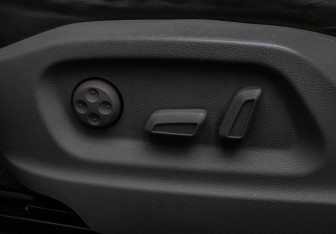 Подержанный автомобиль Audi Q5 2010 года (13 фото)