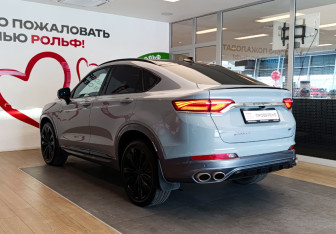 Подержанный автомобиль Geely Tugella 2022 года (6 фото)
