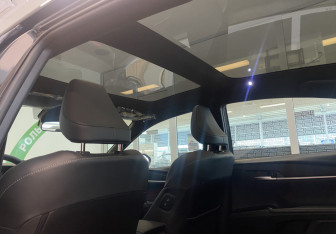 Подержанный автомобиль Toyota Camry Sedan 2024 года (12 фото)