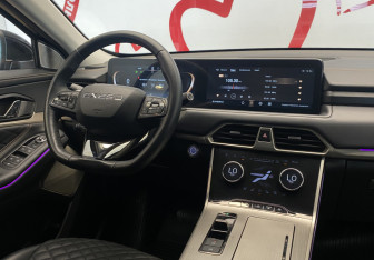 Подержанный автомобиль Exeed TXL 2023 года (10 фото)