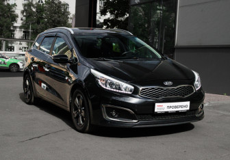 Подержанный автомобиль Kia Ceed Wagon 2017 года (3 фото)