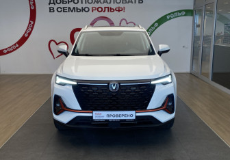Подержанный автомобиль Changan CS35PLUS 2024 года (2 фото)