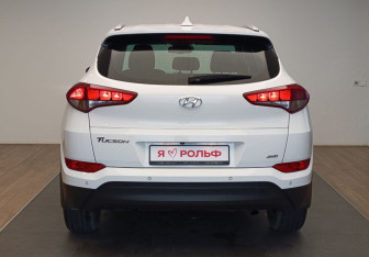 Подержанный автомобиль Hyundai Tucson 2017 года (5 фото)