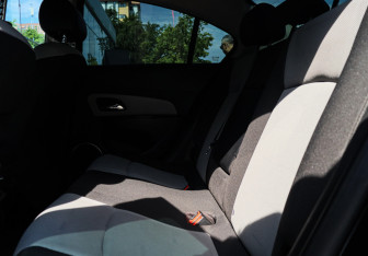 Подержанный автомобиль Chevrolet Cruze Sedan 2015 года (8 фото)