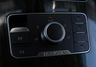 Подержанный автомобиль Haval H9 2017 года (21 фото)