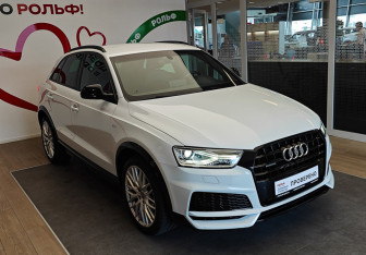 Подержанный автомобиль Audi Q3 2017 года (3 фото)