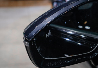 Подержанный автомобиль Omoda C5 2023 года (16 фото)