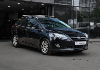 Подержанный автомобиль Ford Focus Wagon 2012 года (3 фото)