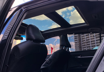 Подержанный автомобиль Toyota Camry Sedan 2023 года (29 фото)