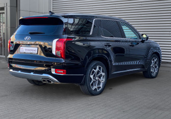 Подержанный автомобиль Hyundai Palisade 2021 года (5 фото)