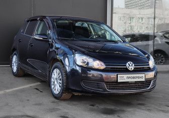 Подержанный автомобиль Volkswagen Golf Hatchback 2012 года (3 фото)