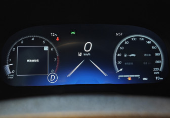Новый Toyota RAV4 2025 (11 фото)